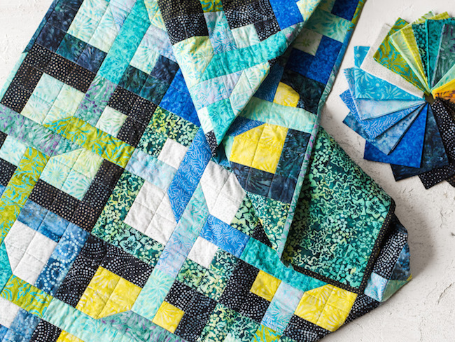 Puzzle Tropics Quilt Kit