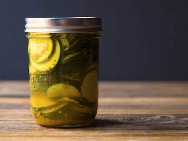 Pickling Zucchini in a Mason Jar
