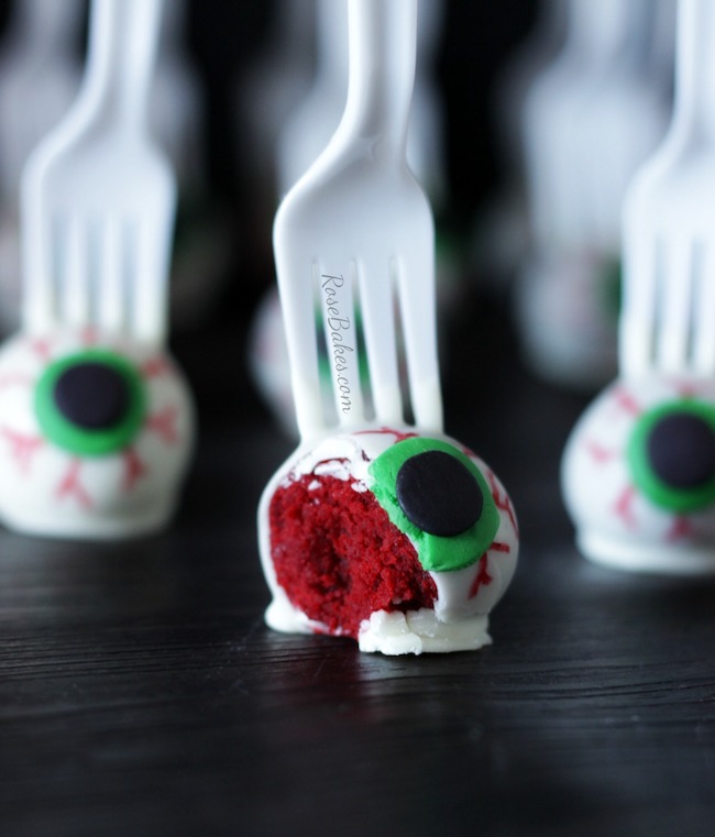 Eyeball Cake Pops by Rose Bakes 