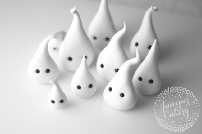 Easy Fondant Ghost Cake Toppers