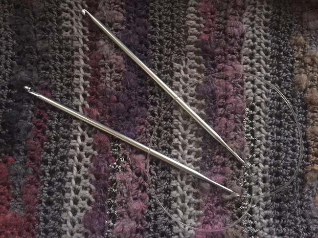 Tunisian wool crochet hook, double-sided