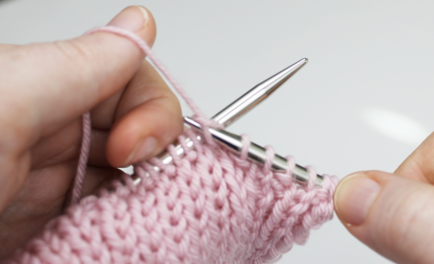 Portuguese-style knit stitch