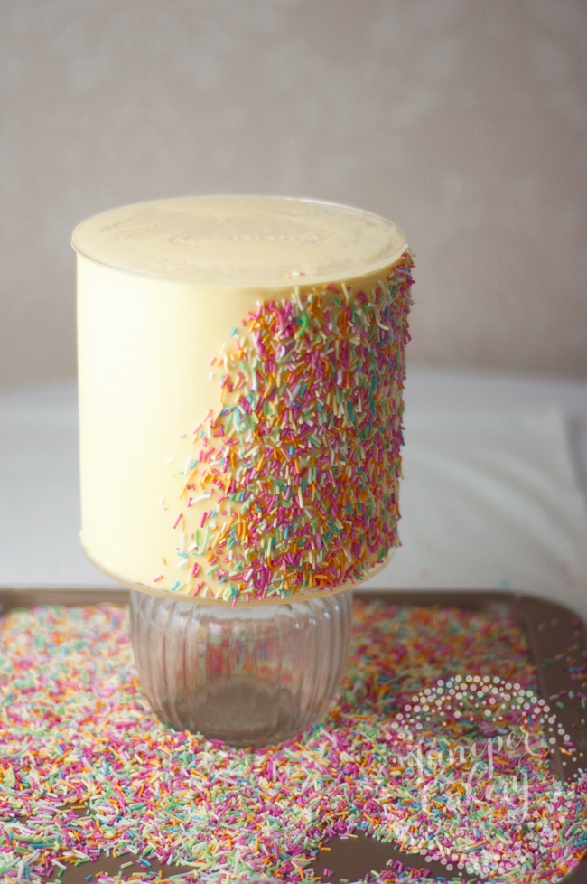 Easy sprinkle cake tutorial 