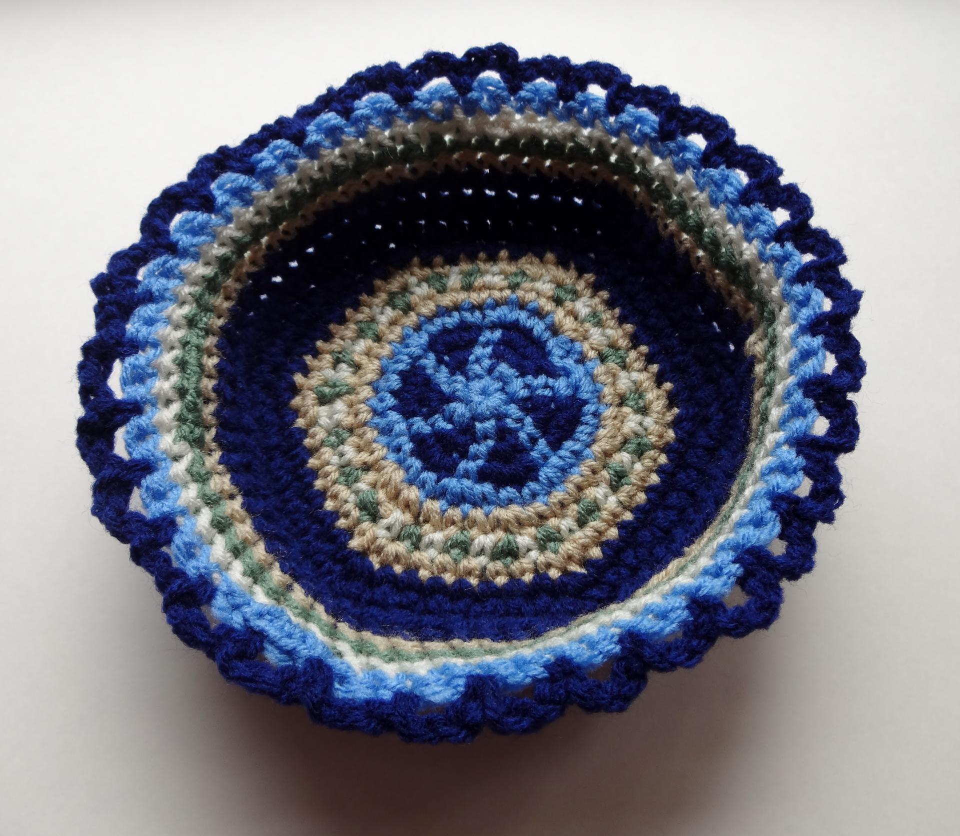 tapestry crochet basket pattern