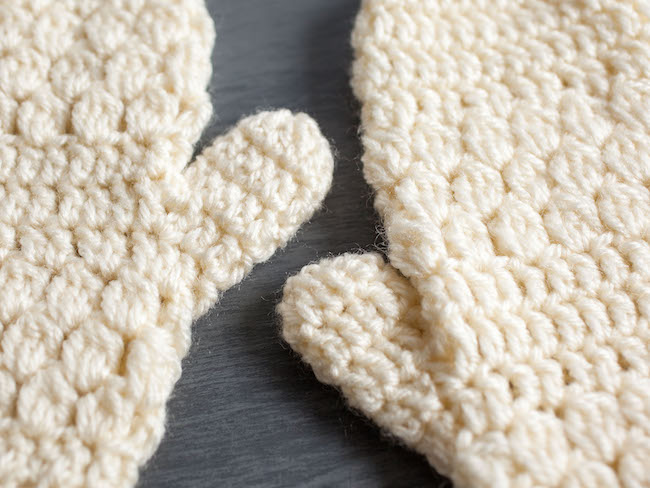 Snowbelle Hat and Mitts Crochet Kit