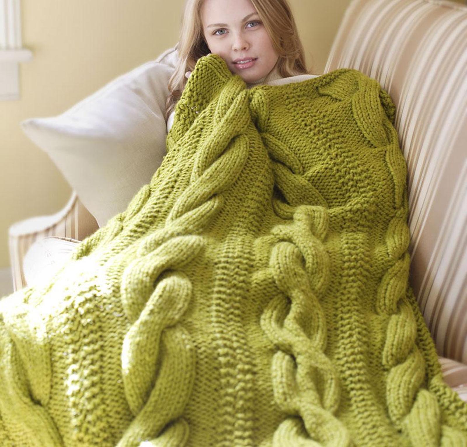 Cable Comfort Throw