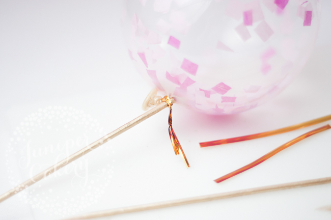 gold skewers and DIY mini balloon cake topper