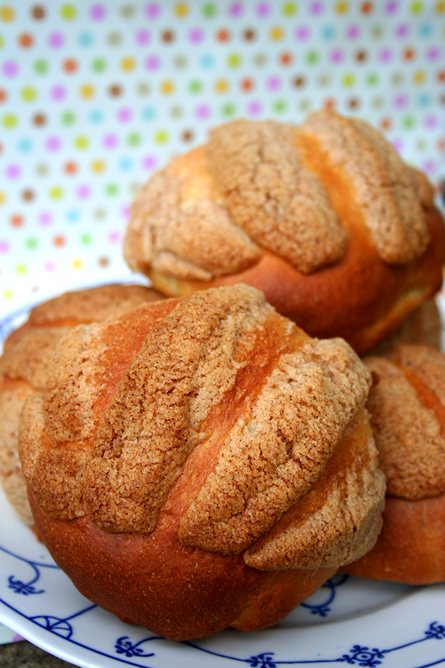 Pan dulce on a plate