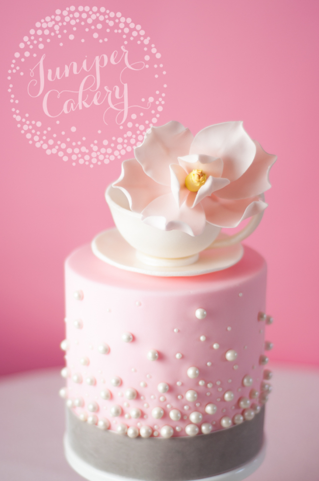 How to create a modern take on a vintage teacup cake