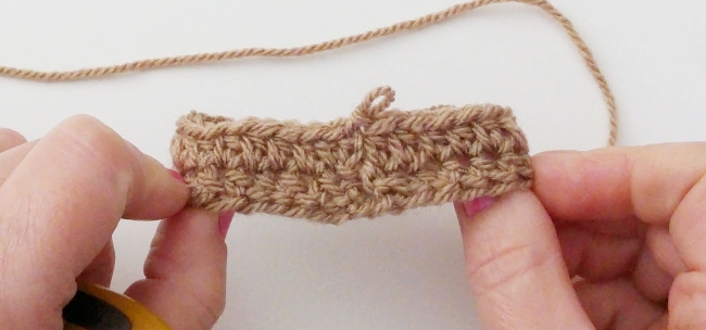 How to crochet a fingerless mitt end sewn in
