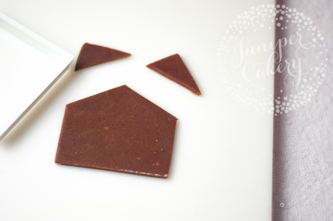 Gingerbread house cookie tutorial by Juniper Cakery