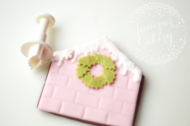 Gingerbread house cookie tutorial for Christmas