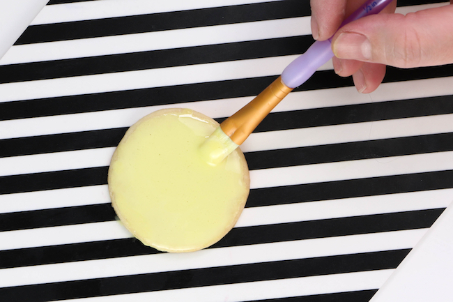 Painting a Layer of Royal Icing | Erin Gardner