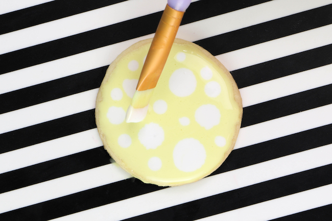 Dripping Dots of Royal Icing | Erin Gardner