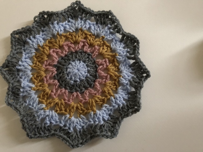 Round 6 of crochet ripple