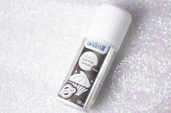 Luster spray for sparkly buttercream