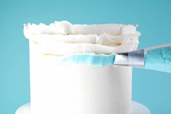 Piping the Teal Buttercream | Erin Gardner