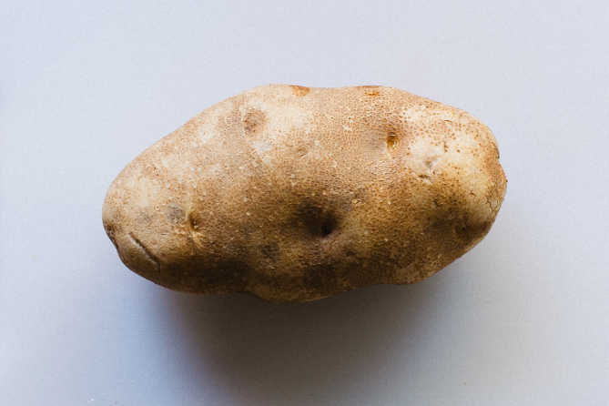 Whole Potato, Ready for Dicing