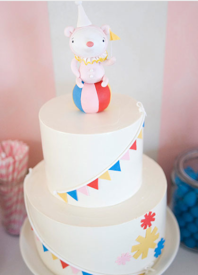 circus cakes