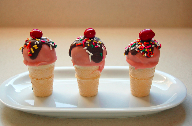 ice cream cake pops