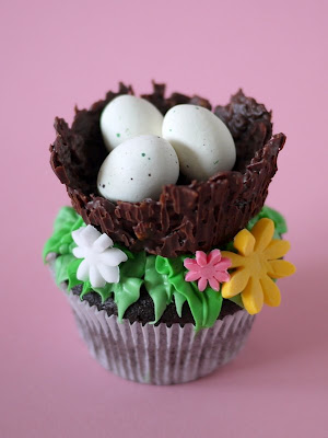 Bird's Nest Cupcake