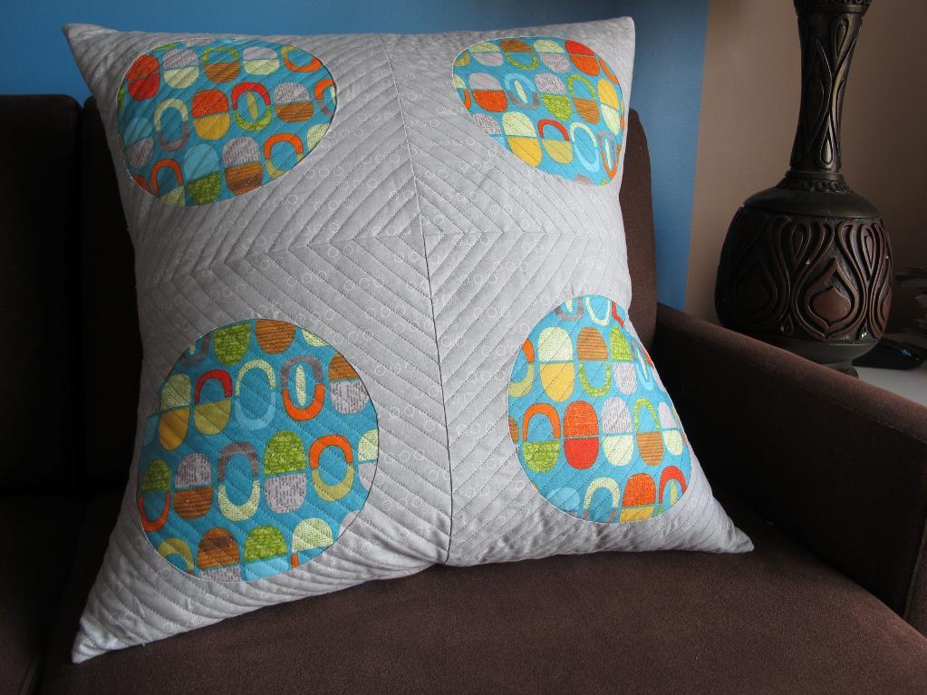 Circle Quilt Pillow