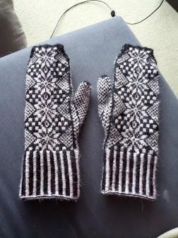 Knit Mittens