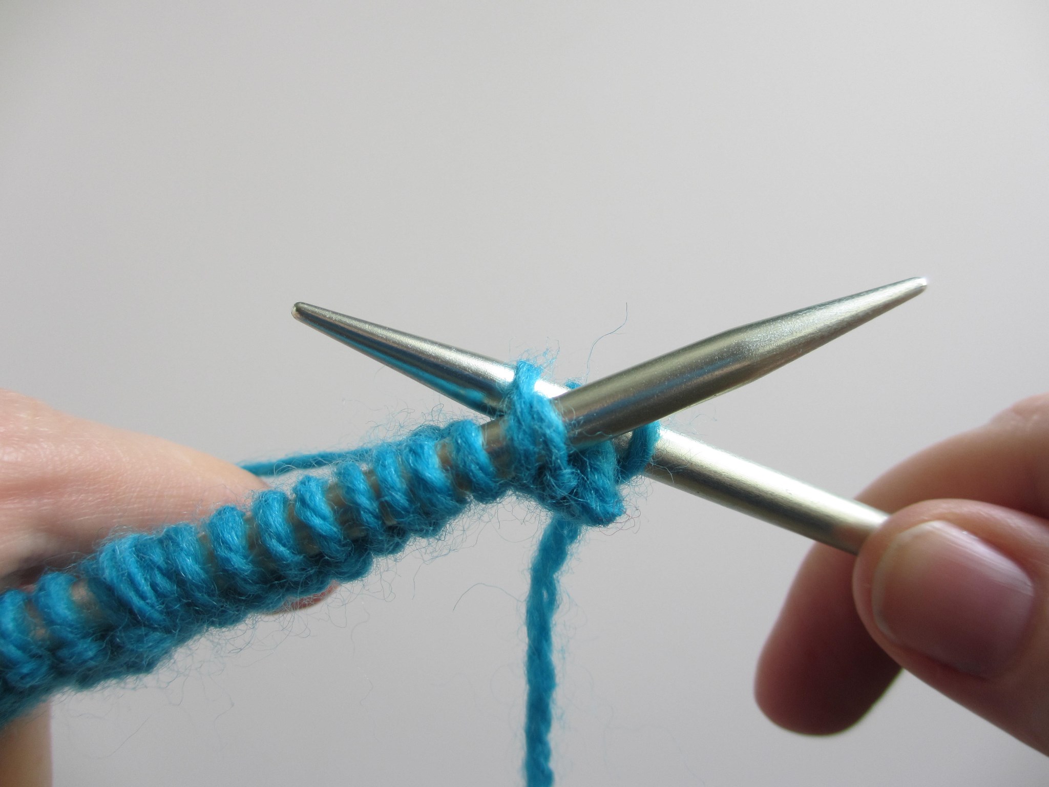 Do the Twist The Left Twist Stitch