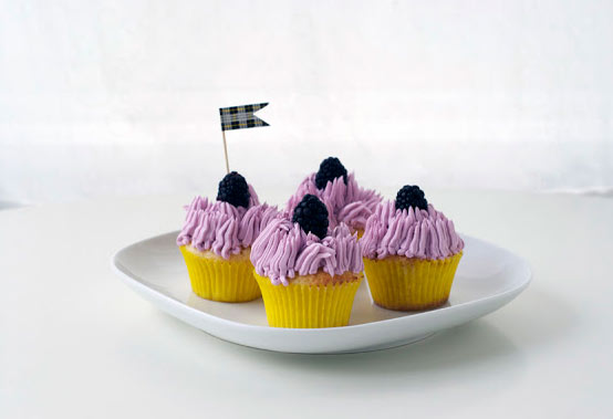 Cupcakes with Mauve Icing, Berry Toppers and Little Flag