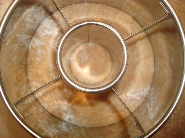 Metal Cutter Cutting Dough