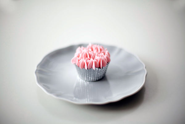 Cupcake with Pink Ruffled Icing 