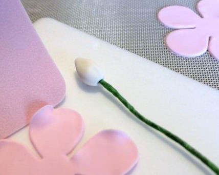 Forming Gum Paste Flower - on Bluprint.com