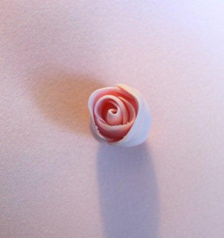 gum paste rose tutorial - Finished Bud