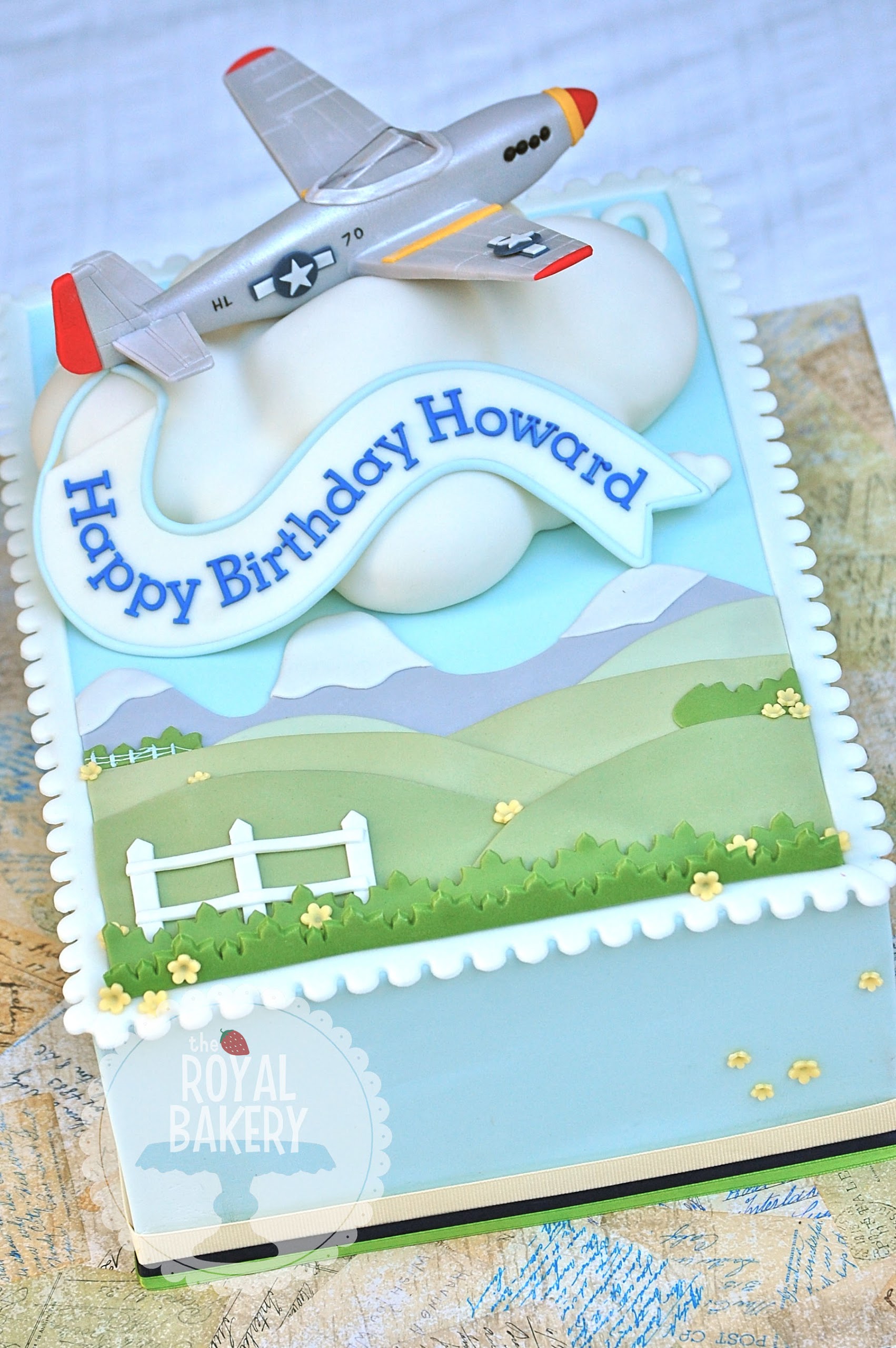 Cake with Airplane Theme