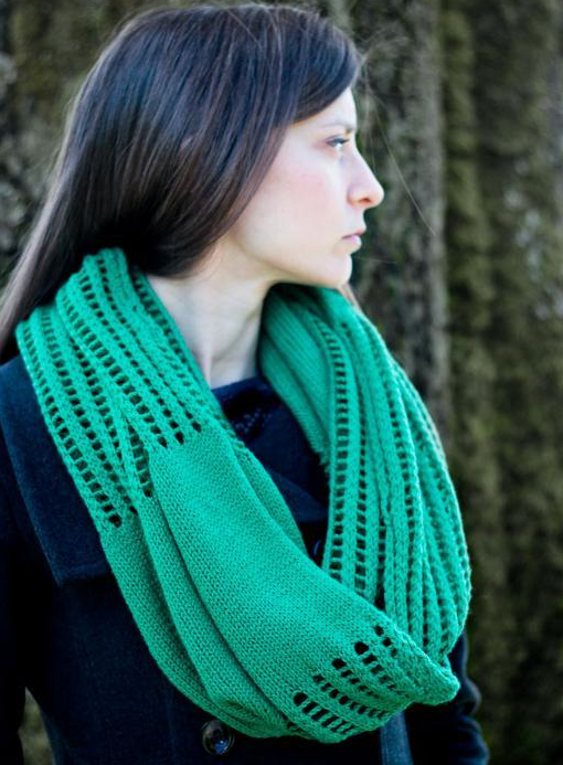 Foxy Loop Infinity Cowl