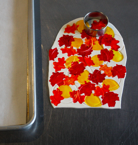 Using Cutter to Cut Fondant Shapes