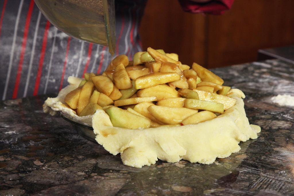 Apples in an Unbaked Pie Crust