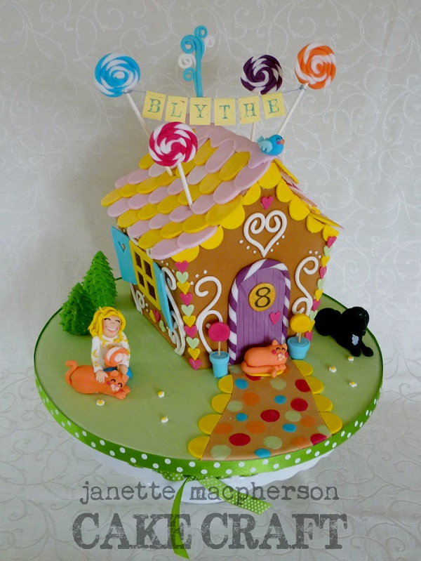 Blythe Gingerbread and Candy House