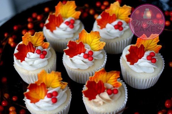 Fall Cupcakes Topped with Colorful Fondant Leaves