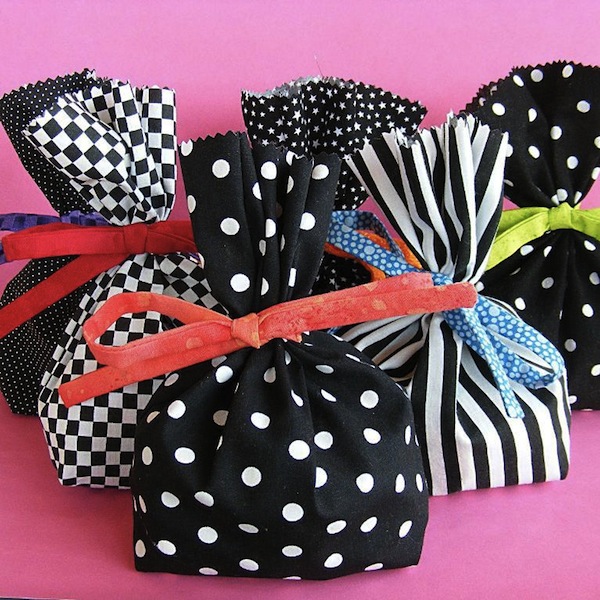 Presents in Fabric Bags - Pattern on www.craftsy.com