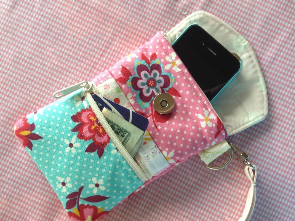 Patterned Cell Phone Wristlet and Pouch