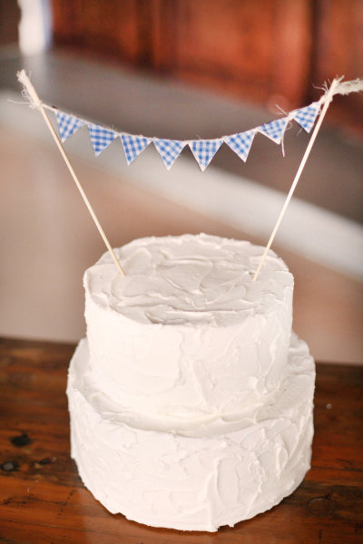 Small Tiered White Cake 