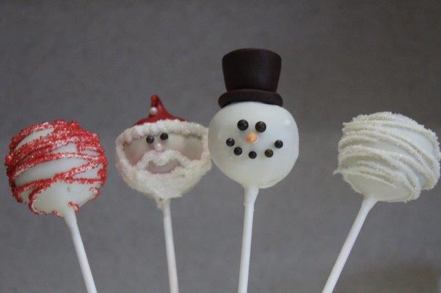 Christmas Cake Pops - Tutorial on Craftsy.com