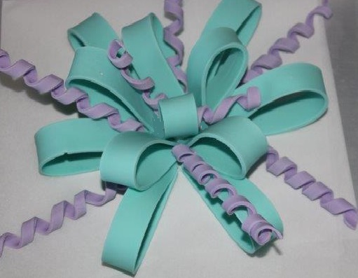 Adding Ribbons to Sugar Bow 