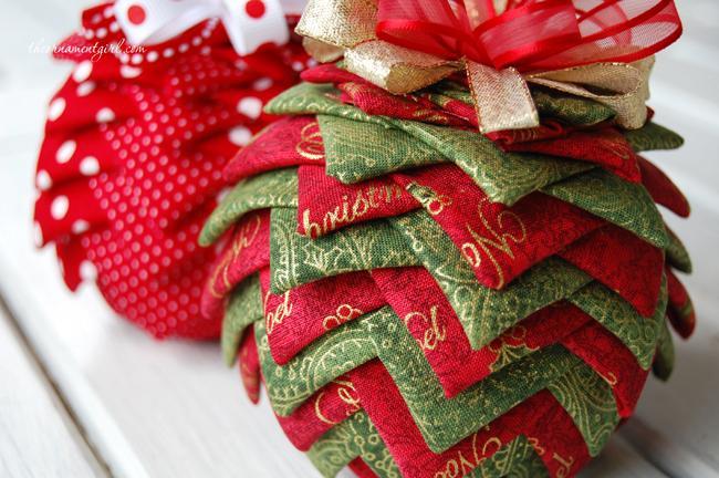 Quilted Ornament - Pine Cone 