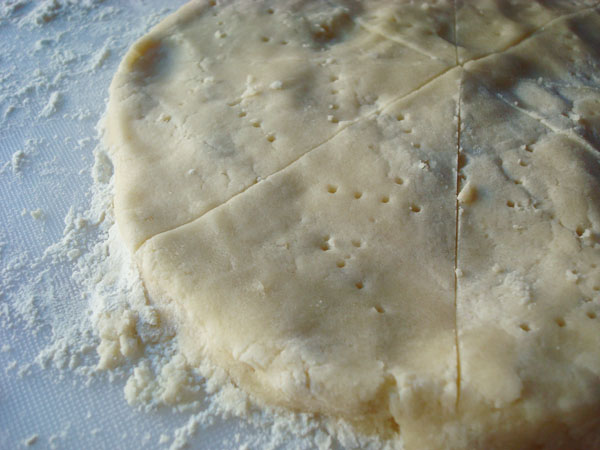 Cutting Shortbread into Pizza Shaped Pieces