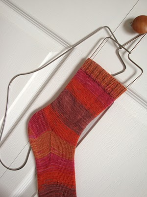 How to Block Knit Socks Without Sock Blockers - A Bee In The Bonnet