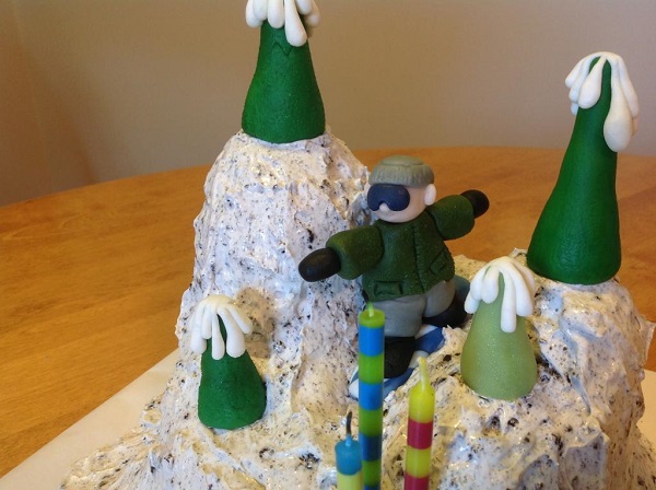 Snowboarding Cake