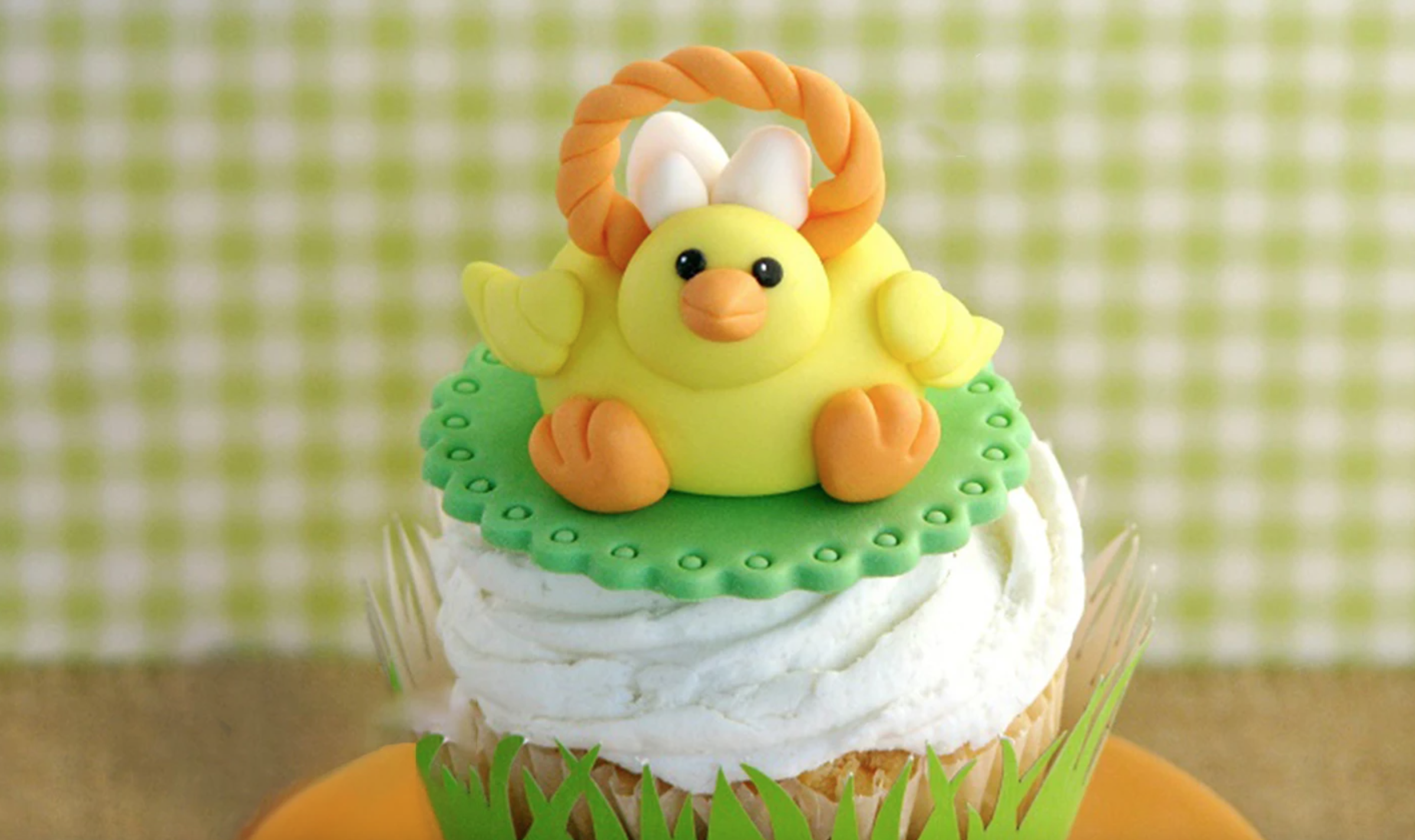 fondant easter chick cake topper