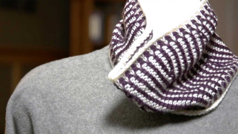Cuello de punto brioche con Crochet Tunesino